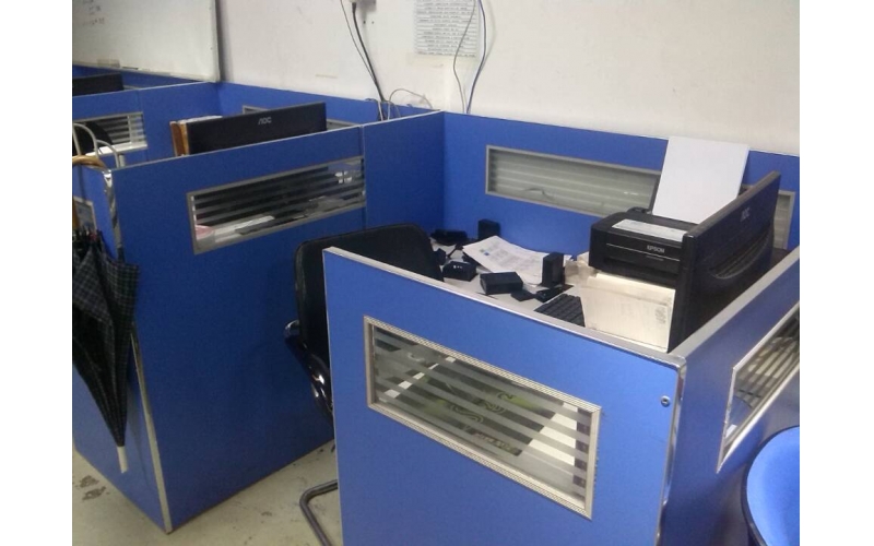 來這里工作已經(jīng)半個(gè)月了，已經(jīng)漸漸地習(xí)慣了這里的生活